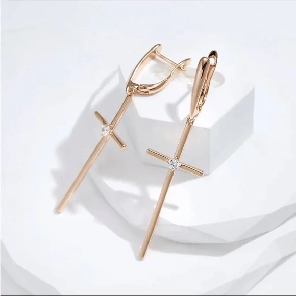 ROSE gold plated cubic zircon cross earrings - Picture 4 of 6